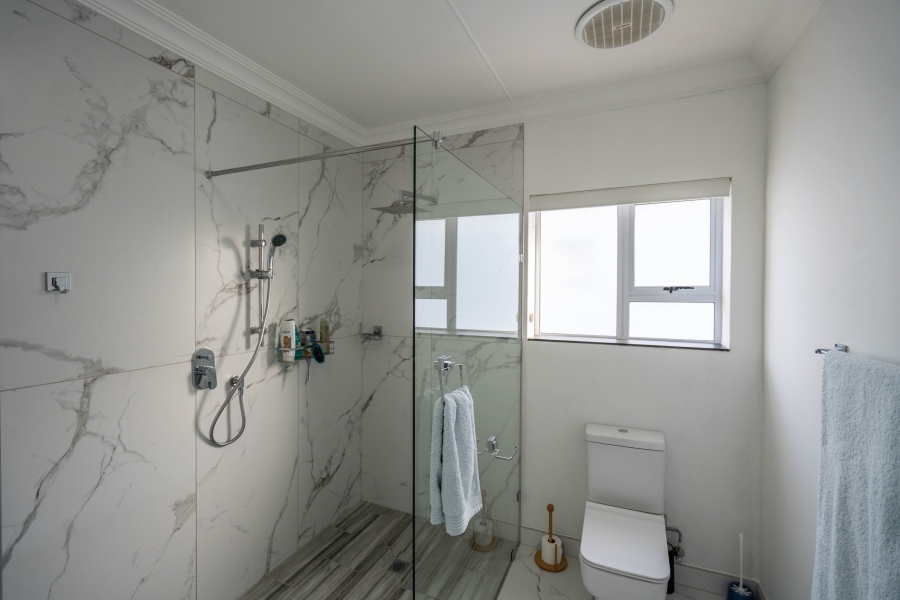 6 Bedroom Property for Sale in Royal Alfred Marina Eastern Cape